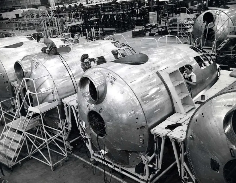 B-29_being_made_2.webp