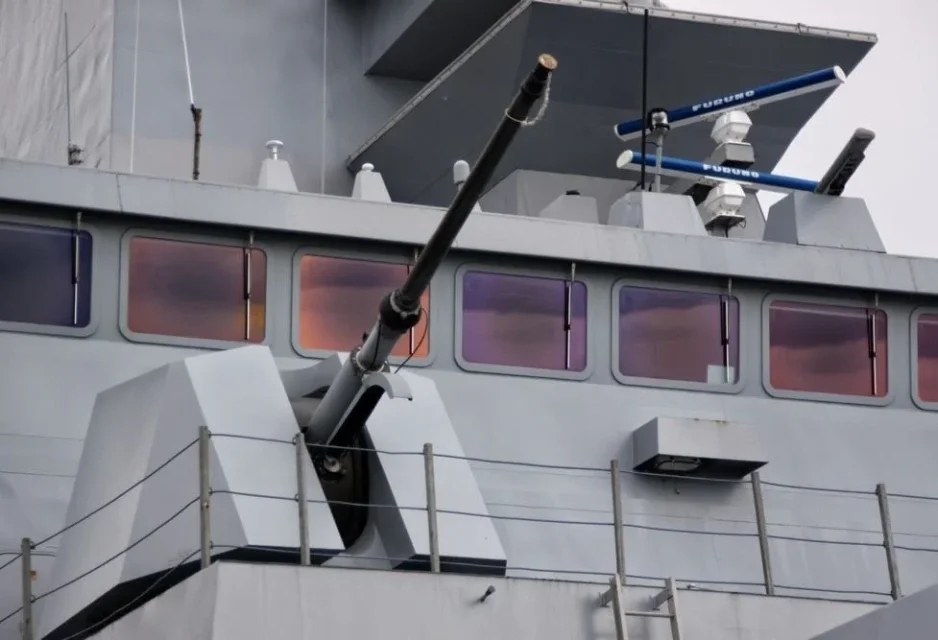 main guns.webp